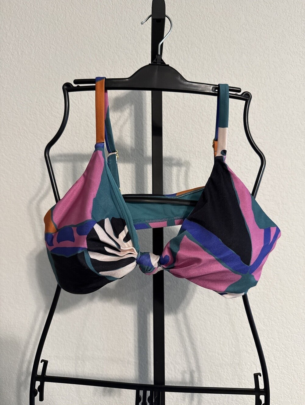 NWT Villa Fresca Lush Vista Bikini Top w/ Knotted Middle & Adjustable Straps XL